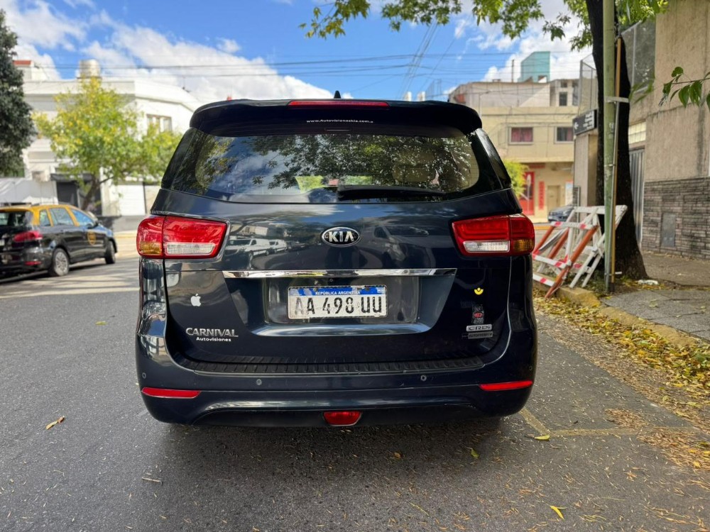Kia Carnival EX Premium — foto 11